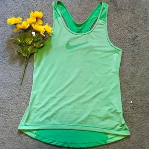 {Nike Pro} Green Athletic Tank Top Size M